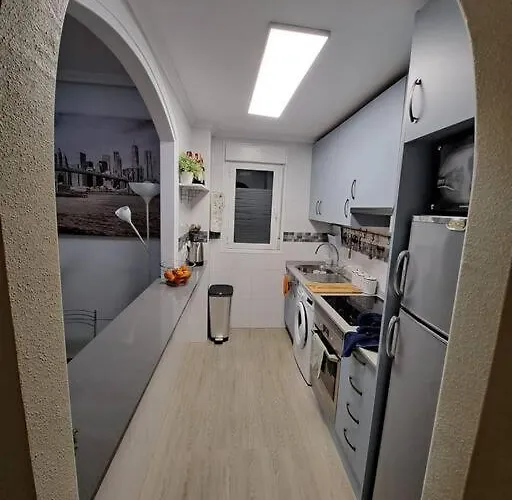 Julia De Lux アパート