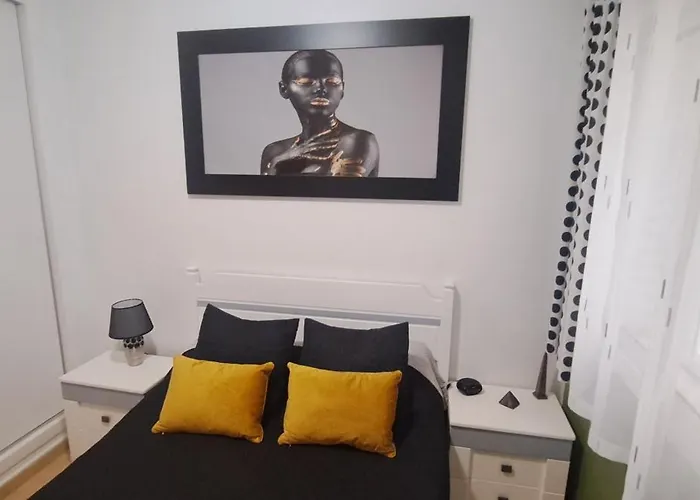 Julia De Lux アパート *